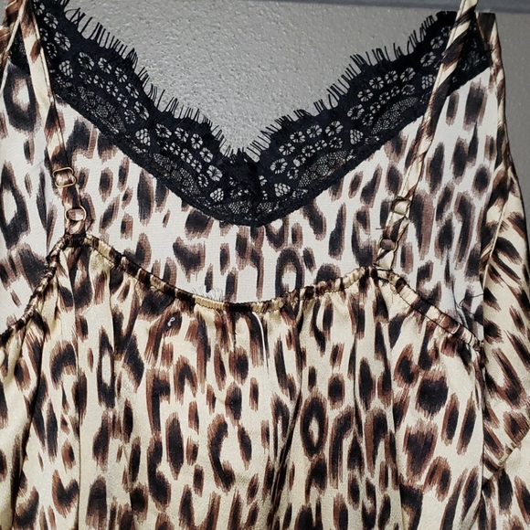 NWT Camisole - Picture 3 of 4